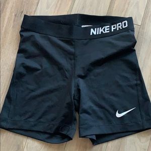 NIKE PRO training shorts size M